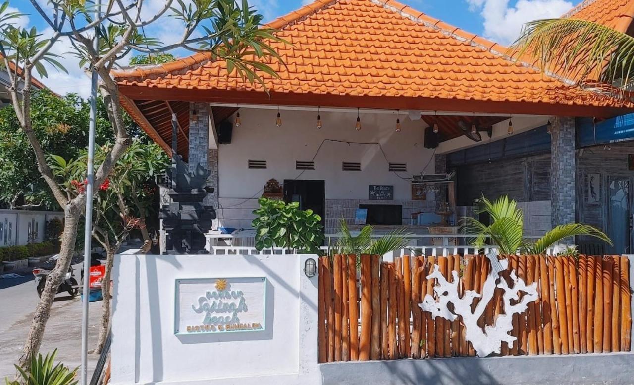 Sarinah Beach - Bistro&Bungalow Batununggul Bagian luar foto